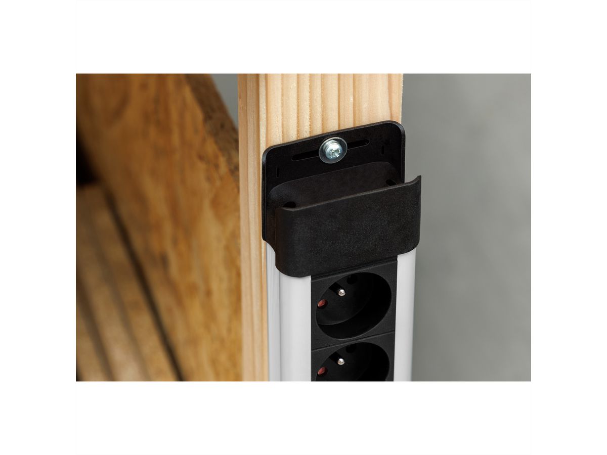 BACHMANN CONNECTUS 4xUTE , 1xinterrupteur 2,0m CEE7/7 noir