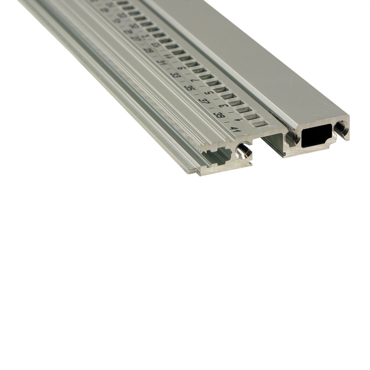 Rail horizontal SCHROFF, avant, type R-KD, robuste, lèvre courte, 42 CV