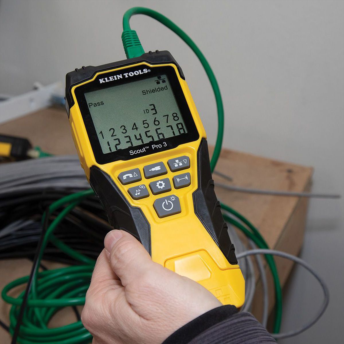 KLEIN TOOLS VDV501-853 Scout® Pro 3 (avec test PoE) , avec kit de reconnaissance à distance Test-n-Map Remote