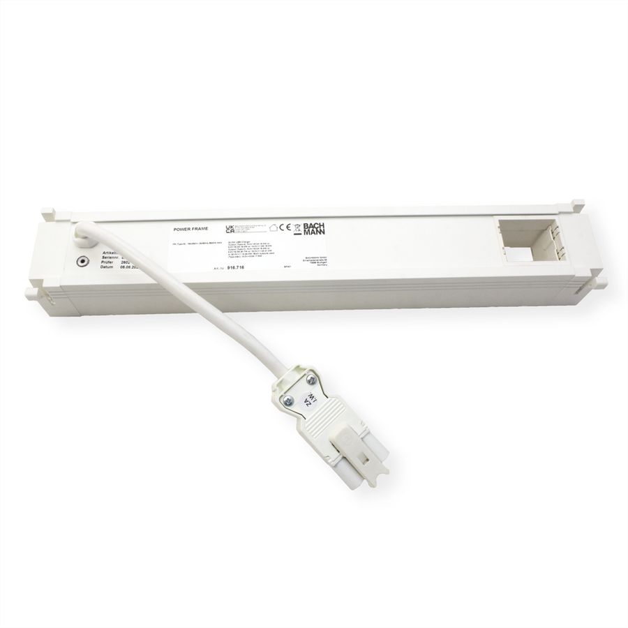 BACHMANN POWER FRAME 4xUTE 1xUSB A/C 22W 0,2m GST18