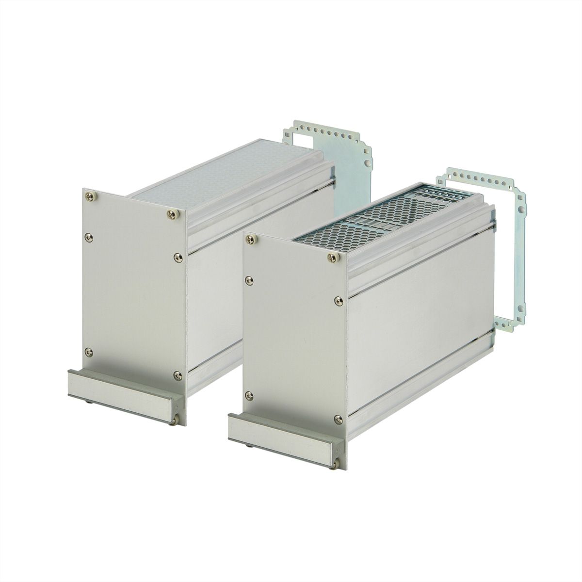 SCHROFF Unité enfichable de type cadre PRO Kit, blindé, perforé, 1 connecteur, 3 U, 28 HP, 227 mm