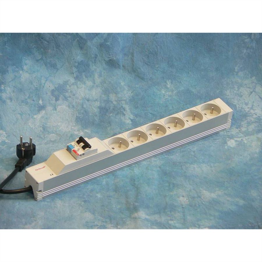 Bâti de prises SCHROFF, UTE, 6 prises, 19", avec protection contre les courants de défaut, protection contre les surintensités
