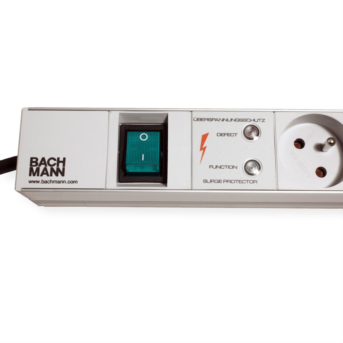 BACHMANN Prise multiple, 1UH 7x UTE, interrupteur, protection de surtension, 2 m
