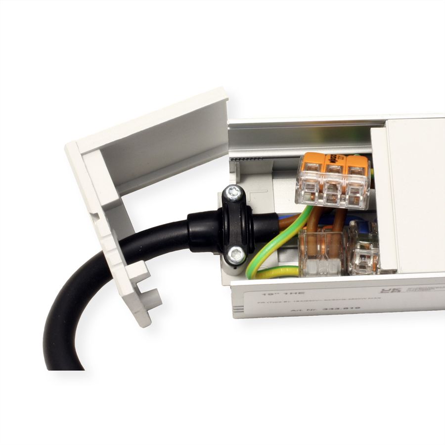 BACHMANN 19" 1UH 8xUTE 1xBornier, Avec câble ouvert de 10cm