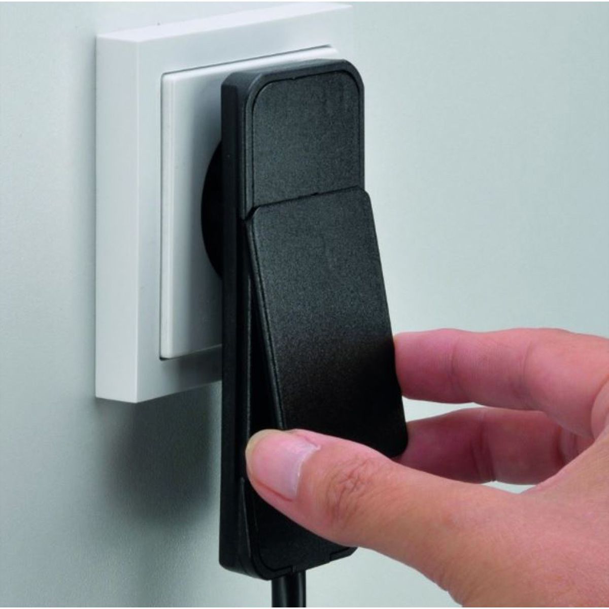 BACHMANN SMART PLUG Fiche de montage extra plate, noir