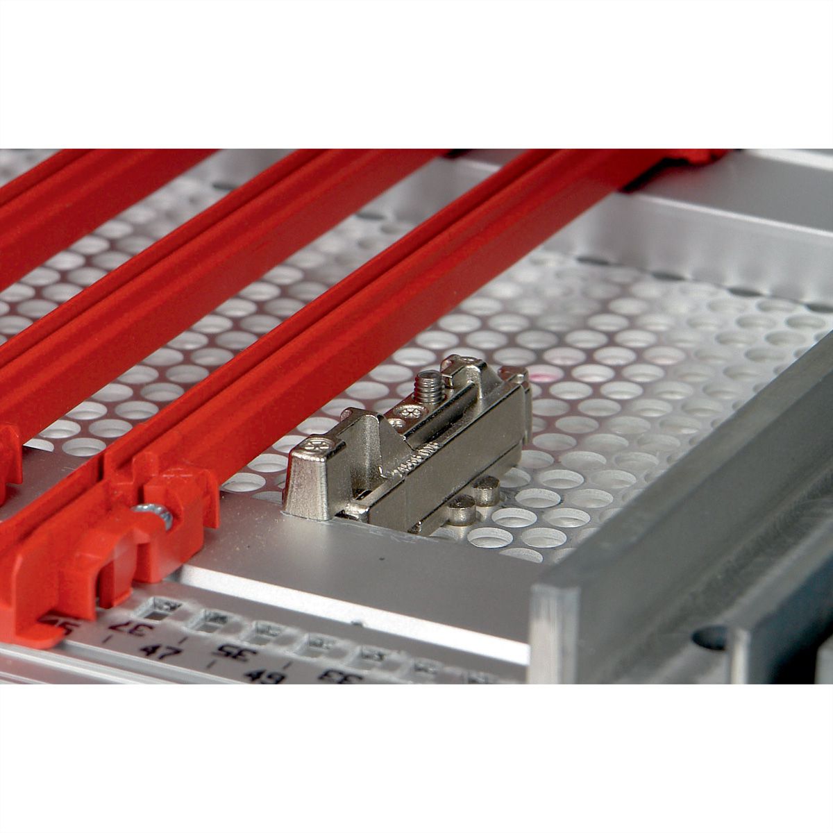 SCHROFF EuropacPRO Kit de fixation de la plaque de recouvrement