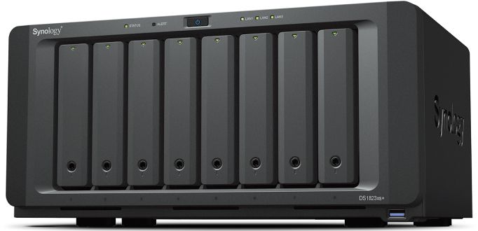 Synology DiskStation DS1823XS+ serveur de stockage NAS Tower AMD Ryzen V1780B 8 Go DDR4 DiskStation Manager Noir