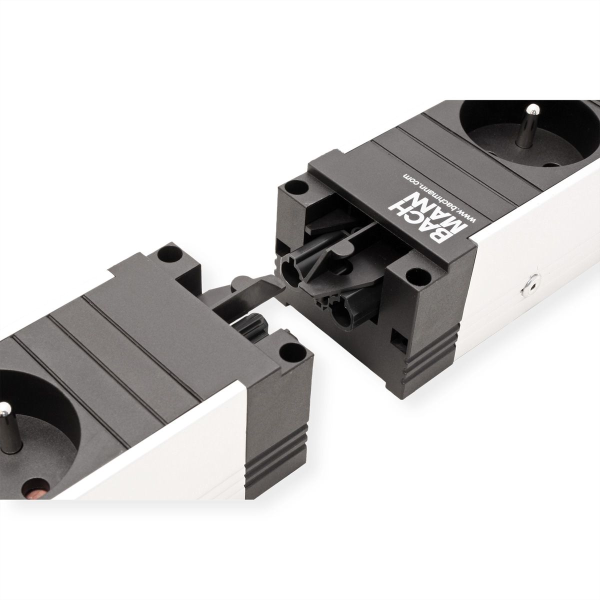 BACHMANN STEP ALU 6xUTE 35° GST18, Prise CEE 32A bleue, mesure
