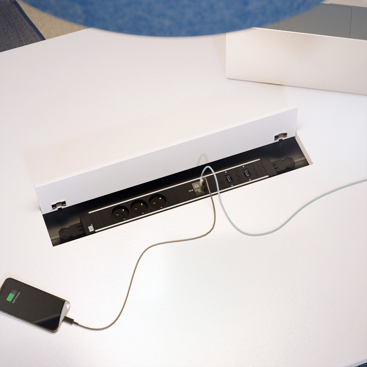 BACHMANN CONFERENCEF XL 3xUTE, 1xUSB C/C 100W 2xCM