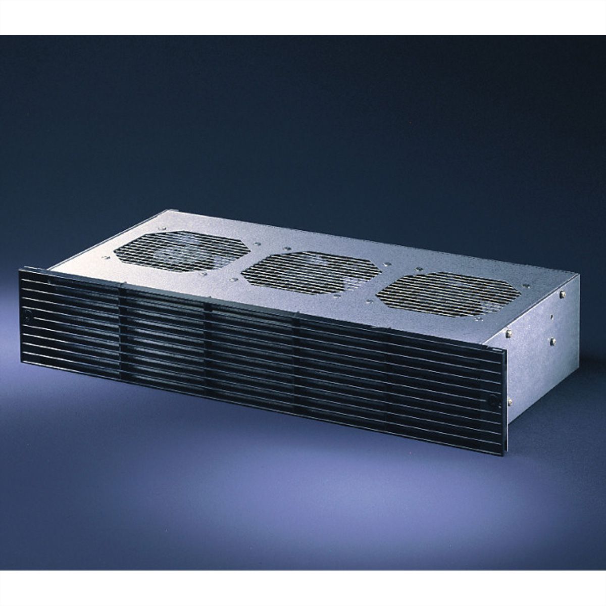 SCHROFF 19" Ventilateur de poussée 2 U, axial pour profondeur de panneau 220 mm, 445 - 530 m³h