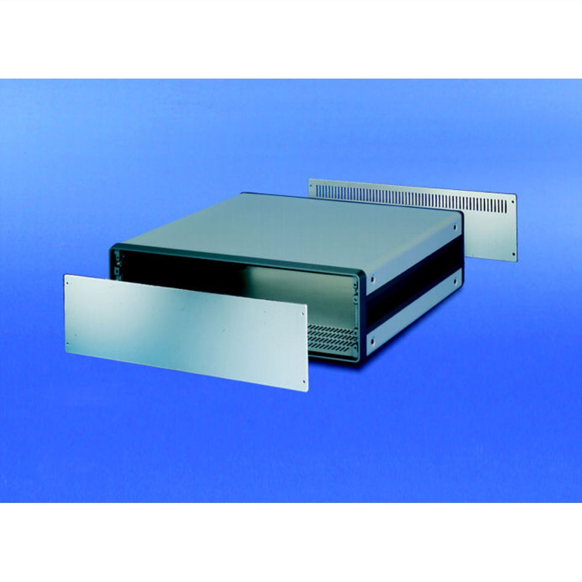 Panneau arrière CompacPRO SCHROFF avec fentes ventilées, 3 U, 63 HP